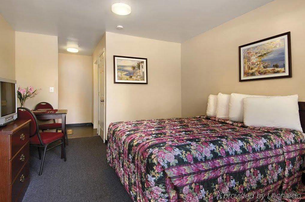 Budgetel Inn And Suites Atlanta Midtown Екстериор снимка