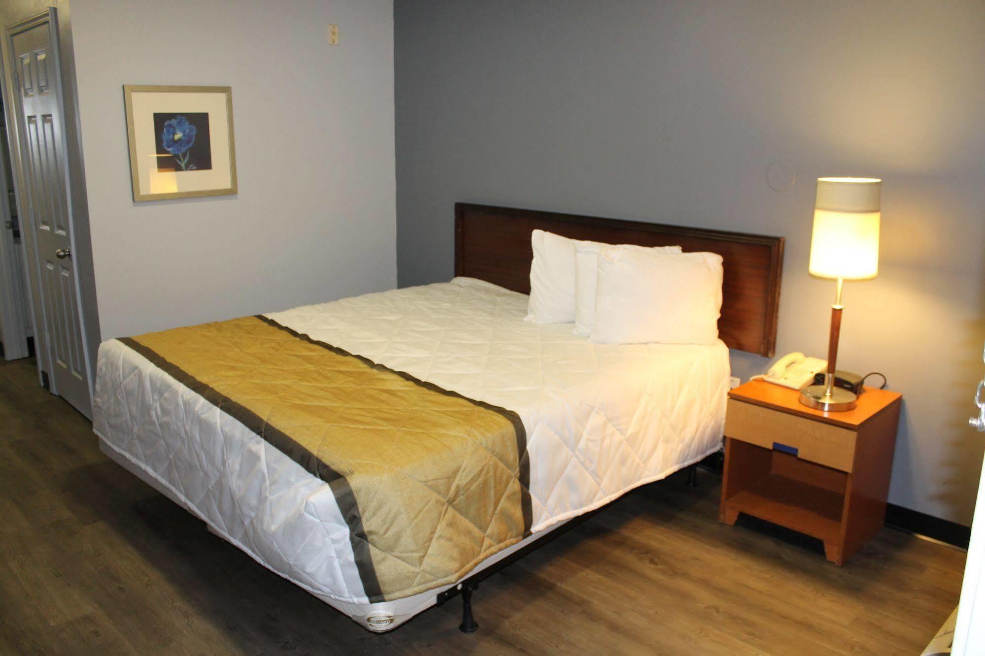 Budgetel Inn And Suites Atlanta Midtown Екстериор снимка